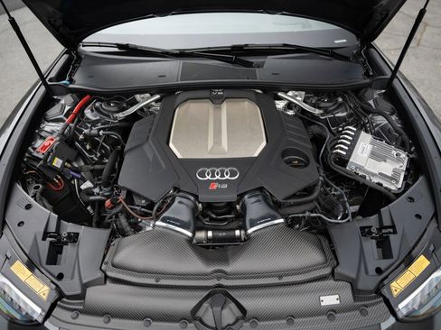 Used 2022 Audi RS 6 image 54