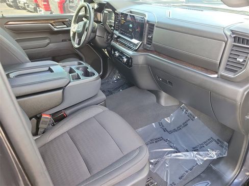 Used 2023 GMC Sierra 1500 Elevation image 18