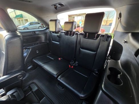 Used 2015 Toyota Highlander Limited Platinum image 16