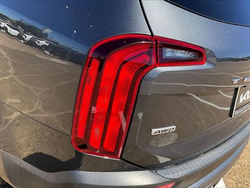 Used 2022 Kia Telluride S image 31