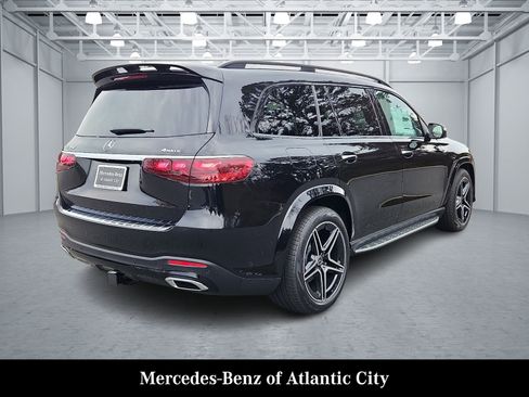 New 2026 Mercedes-Benz GLS 450 4MATIC image 4