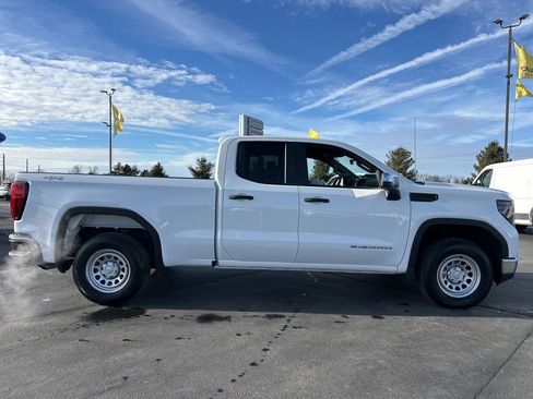 Used 2025 GMC Sierra 1500 Pro w/ Pro Value Package image 4