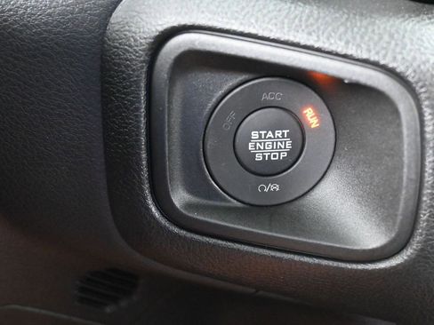 Used 2024 Jeep Gladiator Sport image 29