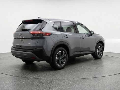 Used 2025 Nissan Rogue SV image 9