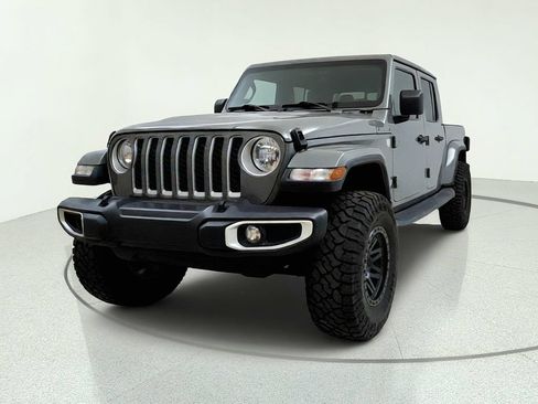 Used 2021 Jeep Gladiator Overland w/ Uconnect 4C Nav & Sound Group AWD/4WD image 2