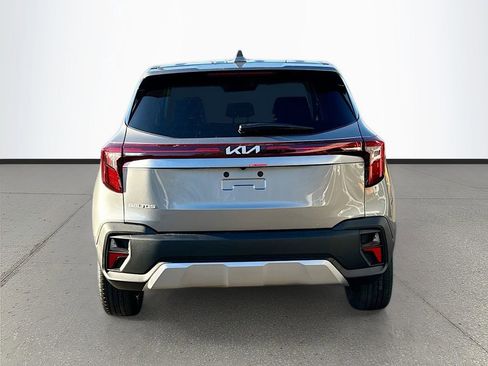 New 2026 Kia Seltos LX image 6