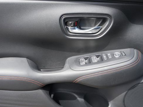 Used 2025 Honda HR-V Sport image 9