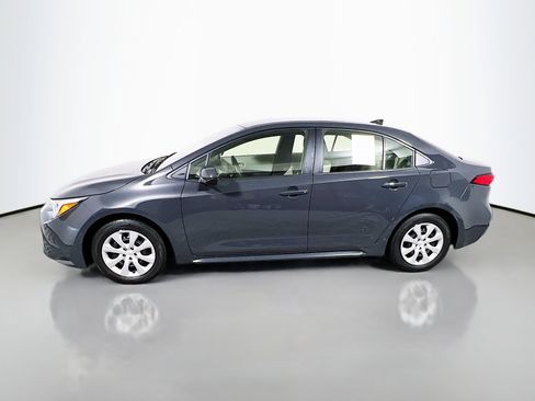 Used 2025 Toyota Corolla LE FWD image 9