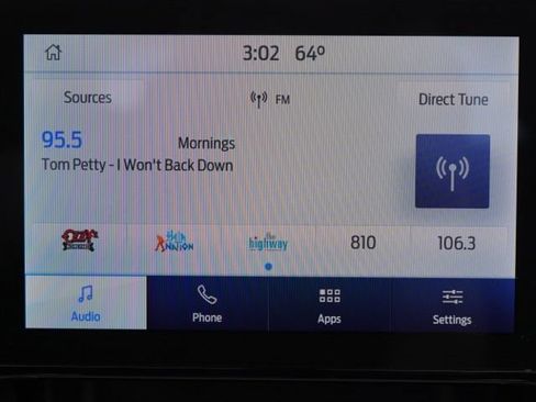Used 2022 Ford Explorer XLT w/ Equipment Group 202A RWD image 25