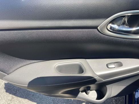 Used 2018 Nissan Sentra SV FWD image 12