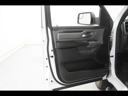 Used 2023 RAM 1500 Big Horn AWD/4WD image 4