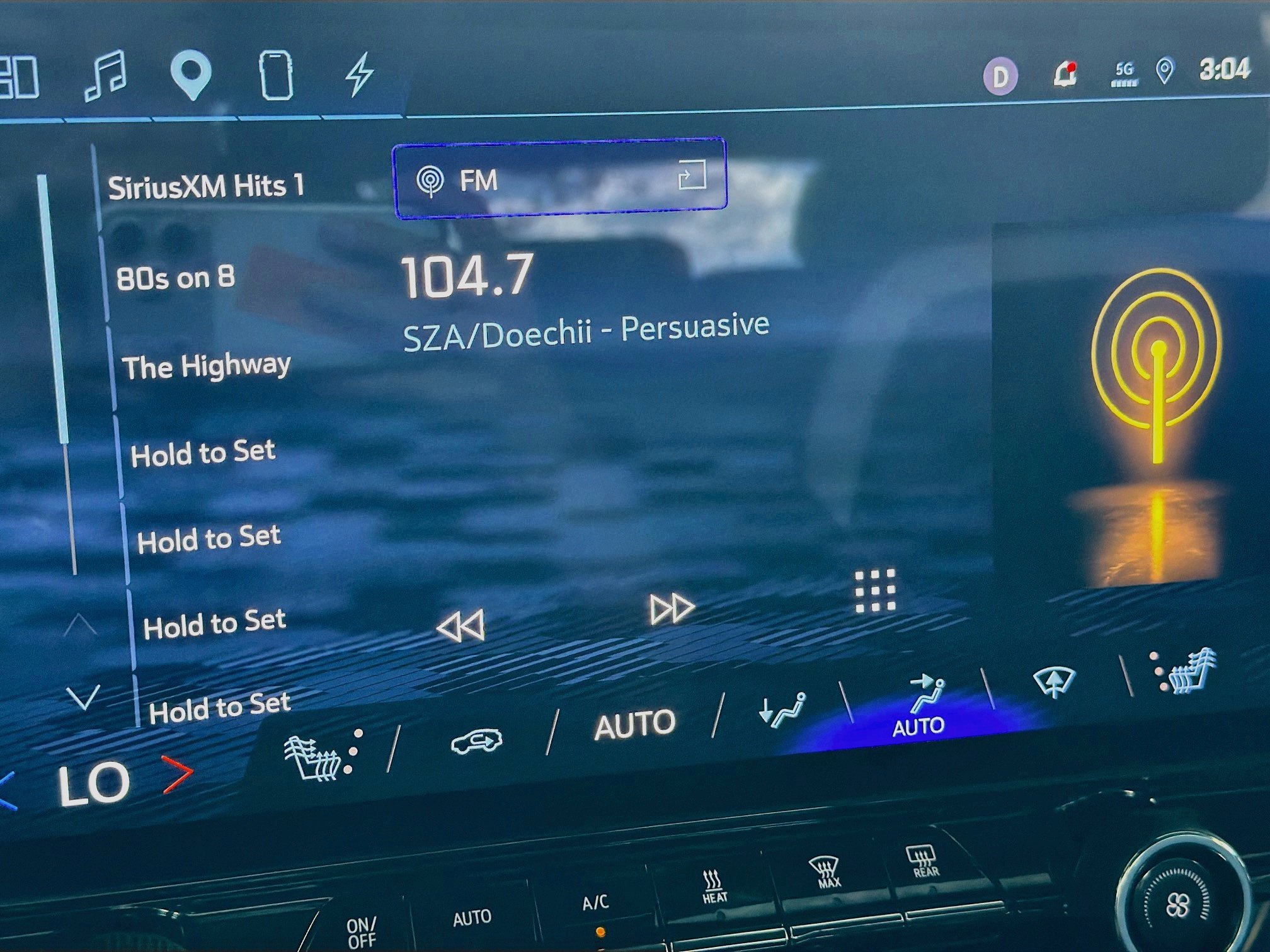 Used 2024 Chevrolet Blazer EV LT AWD/4WD image 19