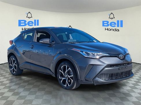 Used 2021 Toyota C-HR XLE image 6