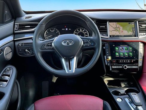 Used 2025 INFINITI QX50 Sport image 5