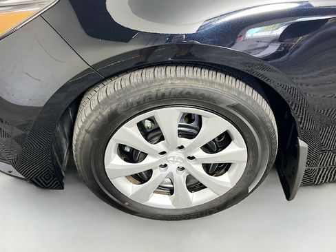 Used 2026 Toyota Corolla LE FWD image 13