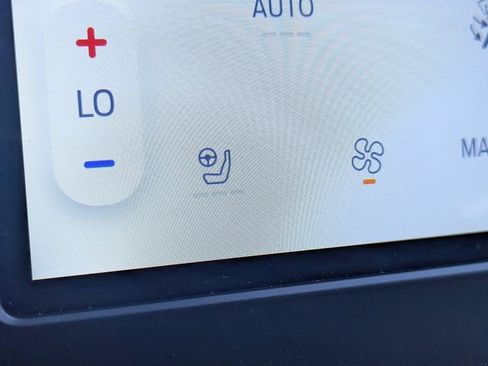 Used 2024 Ford Edge SEL w/ Convenience Package image 23