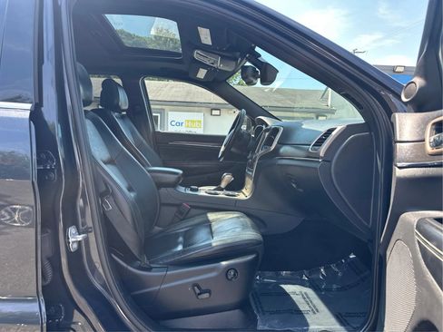 Used 2016 Jeep Grand Cherokee Limited w/ Trailer Tow Group IV AWD/4WD image 14
