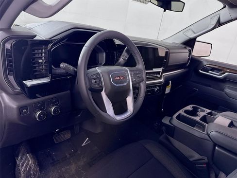 New 2026 GMC Sierra 1500 Elevation image 4