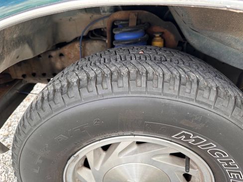 Used 1994 Ford E-150 and Econoline 150 RWD image 29