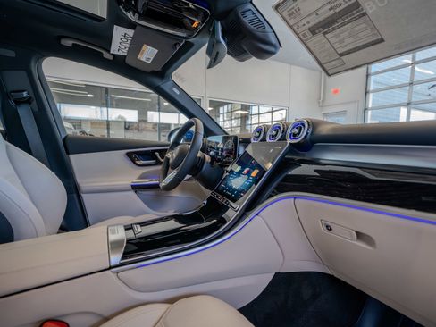 New 2026 Mercedes-Benz GLC 300 4MATIC image 17