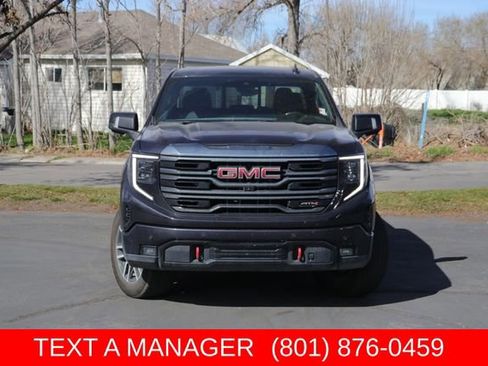 Used 2022 GMC Sierra 1500 AT4 w/ AT4 Premium Package AWD/4WD image 2