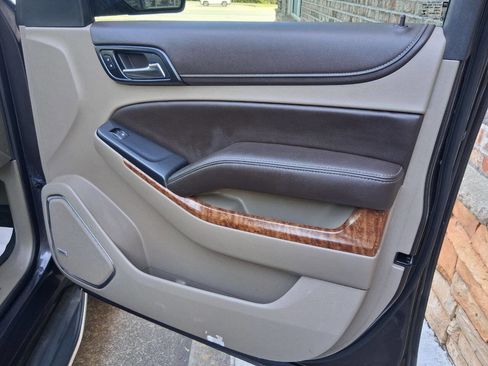 Used 2015 Chevrolet Tahoe LTZ RWD image 20