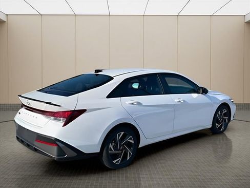 New 2025 Hyundai Elantra Sport w/ Cargo Package FWD image 4