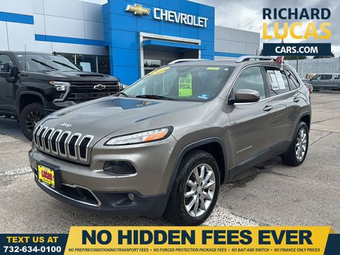Used 2018 Jeep Cherokee Limited AWD/4WD image 1