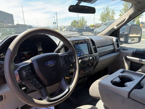Used 2020 Ford F250 XLT AWD/4WD image 9
