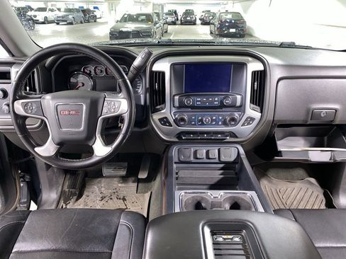 Used 2018 GMC Sierra 1500 SLT w/ SLT Premium Package AWD/4WD image 8