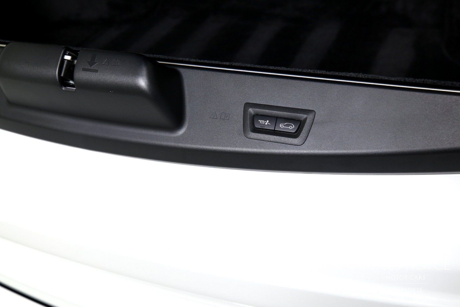 Used 2025 Rolls-Royce Cullinan AWD/4WD image 25