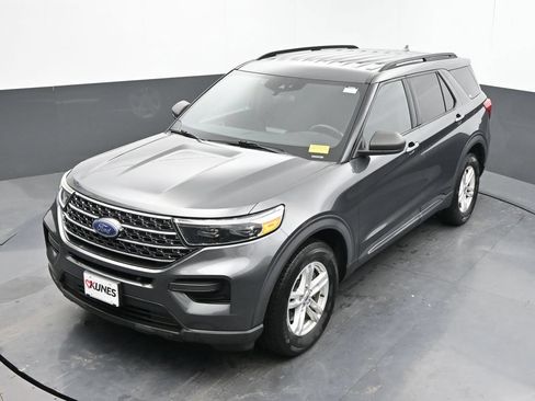 Used 2020 Ford Explorer XLT w/ Comfort Package AWD/4WD image 37