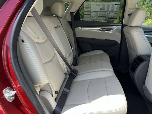 New 2025 Cadillac XT5 Premium Luxury image 26