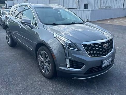 Used 2021 Cadillac XT5 Premium Luxury FWD image 1