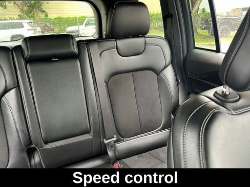 Certified 2024 Jeep Grand Cherokee Altitude image 16