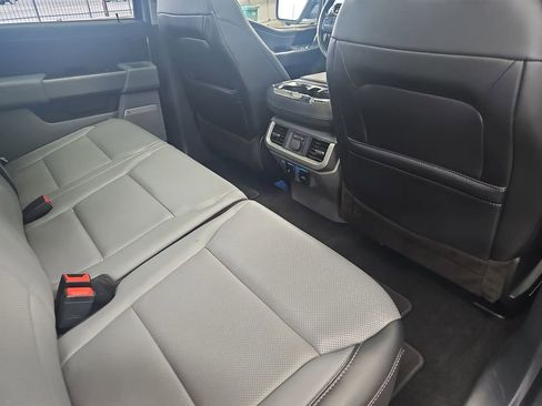 Used 2022 Ford F150 Lariat w/ Equipment Group 502A High AWD/4WD image 11