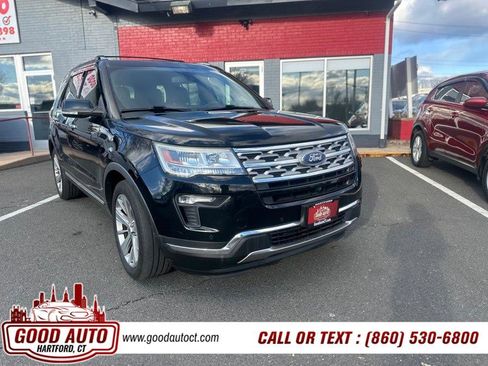 Used 2018 Ford Explorer Limited w/ Ford Safe & Smart Package image 3
