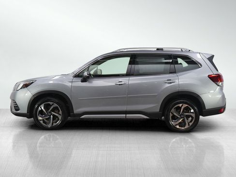 Used 2023 Subaru Forester Touring image 2