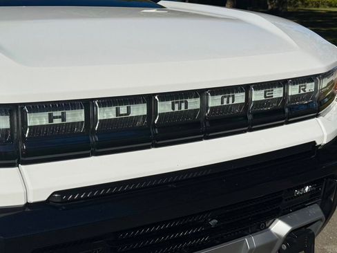 Used 2025 GMC Hummer EV 2X w/ Extreme Off-Road Package image 54