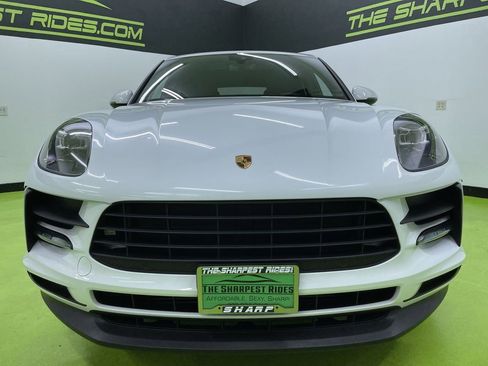 Used 2020 Porsche Macan image 3
