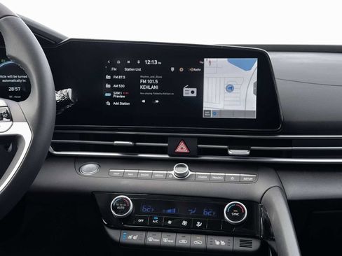 New 2026 Hyundai Elantra Limited FWD image 19