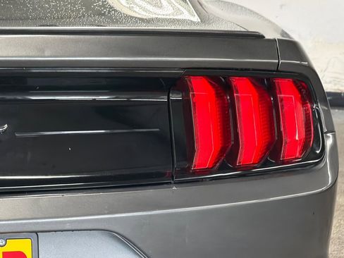 Used 2018 Ford Mustang Premium w/ Equipment Group 201A image 24