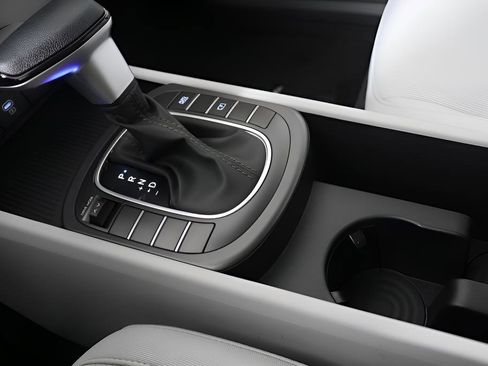 New 2026 Hyundai Kona SE FWD image 19