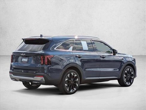 Used 2024 Kia Sorento SX FWD image 3