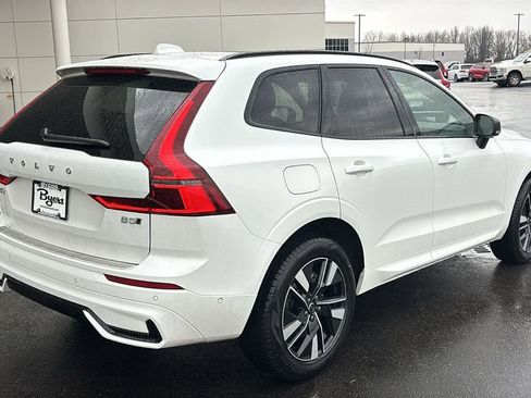 New 2026 Volvo XC60 B5 Plus w/ Protection Package Premier image 30