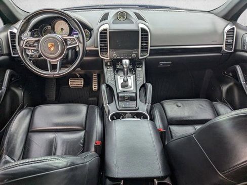 Used 2017 Porsche Cayenne S Platinum image 14