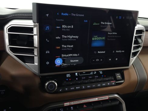 Used 2025 Toyota Sequoia Limited image 30