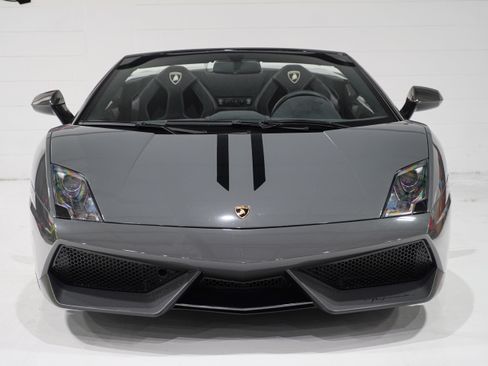 Used 2012 Lamborghini Gallardo LP 570-4 Performante AWD/4WD image 5