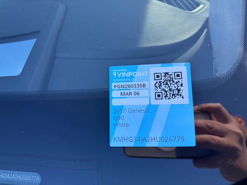 Used 2017 Genesis G90 3.3T Premium image 25