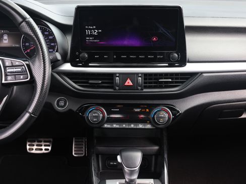 Used 2023 Kia Forte GT-Line w/ GT-Line Technology Package FWD image 7